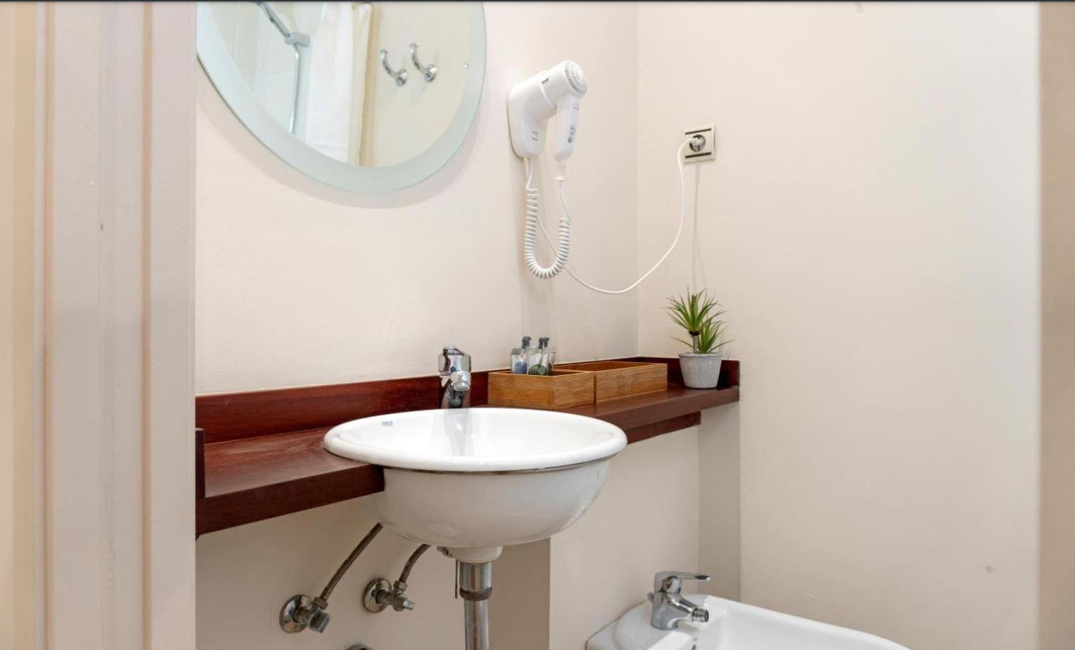 Kalima Beach Hotel Caldes D'Estrach Room photo