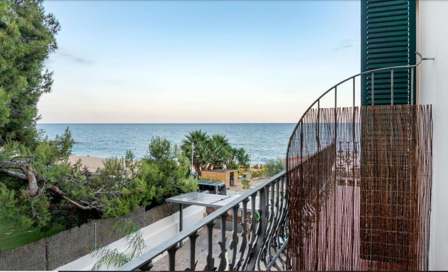 Kalima Beach Hotel Caldes D'Estrach Room photo