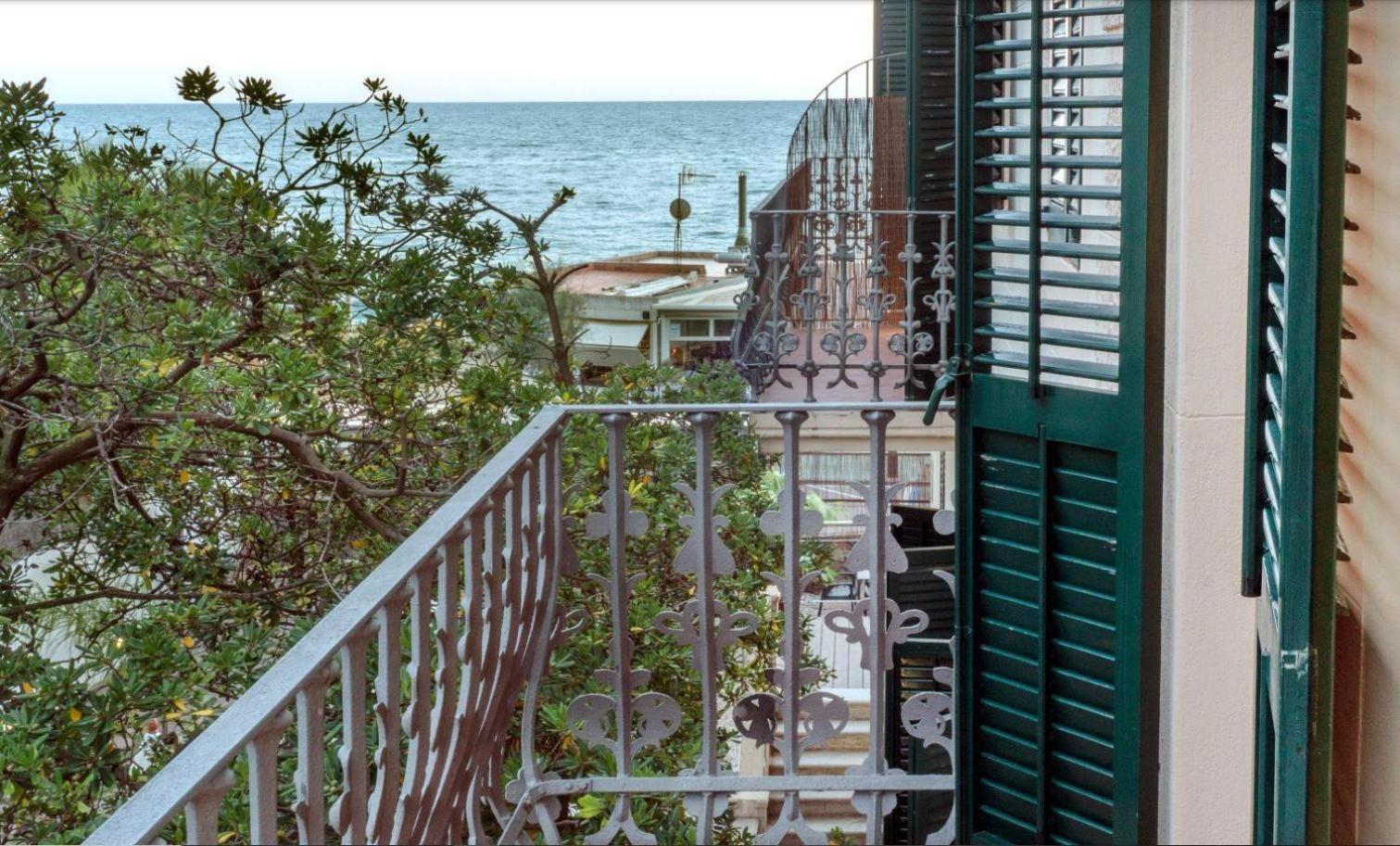 Kalima Beach Hotel Caldes D'Estrach Room photo